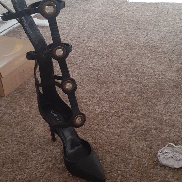 Heels - Picture 2 of 2